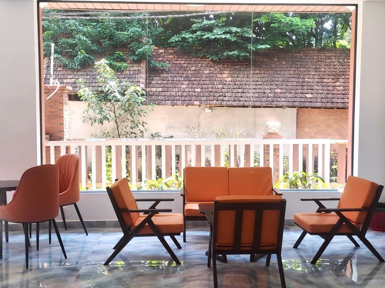 Lava Rock Viet Nam Lodge Anhfly Resort Nam Cat Tien Exterior foto